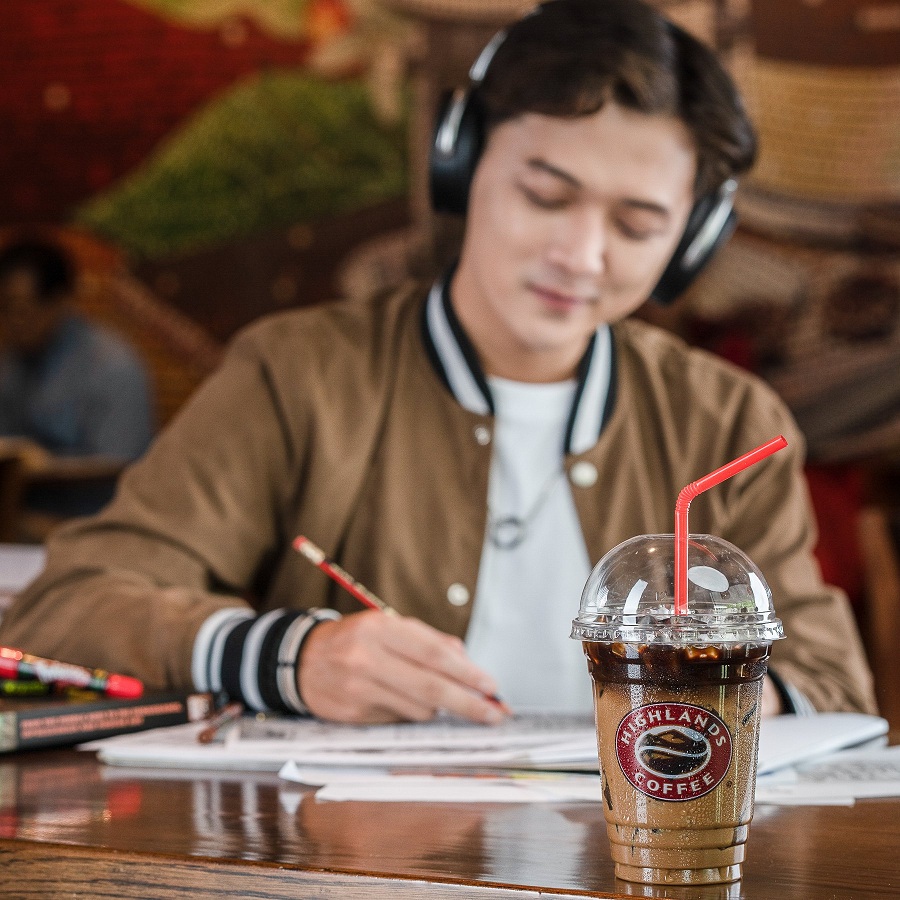 highlands coffee khuyến mãi tại Now