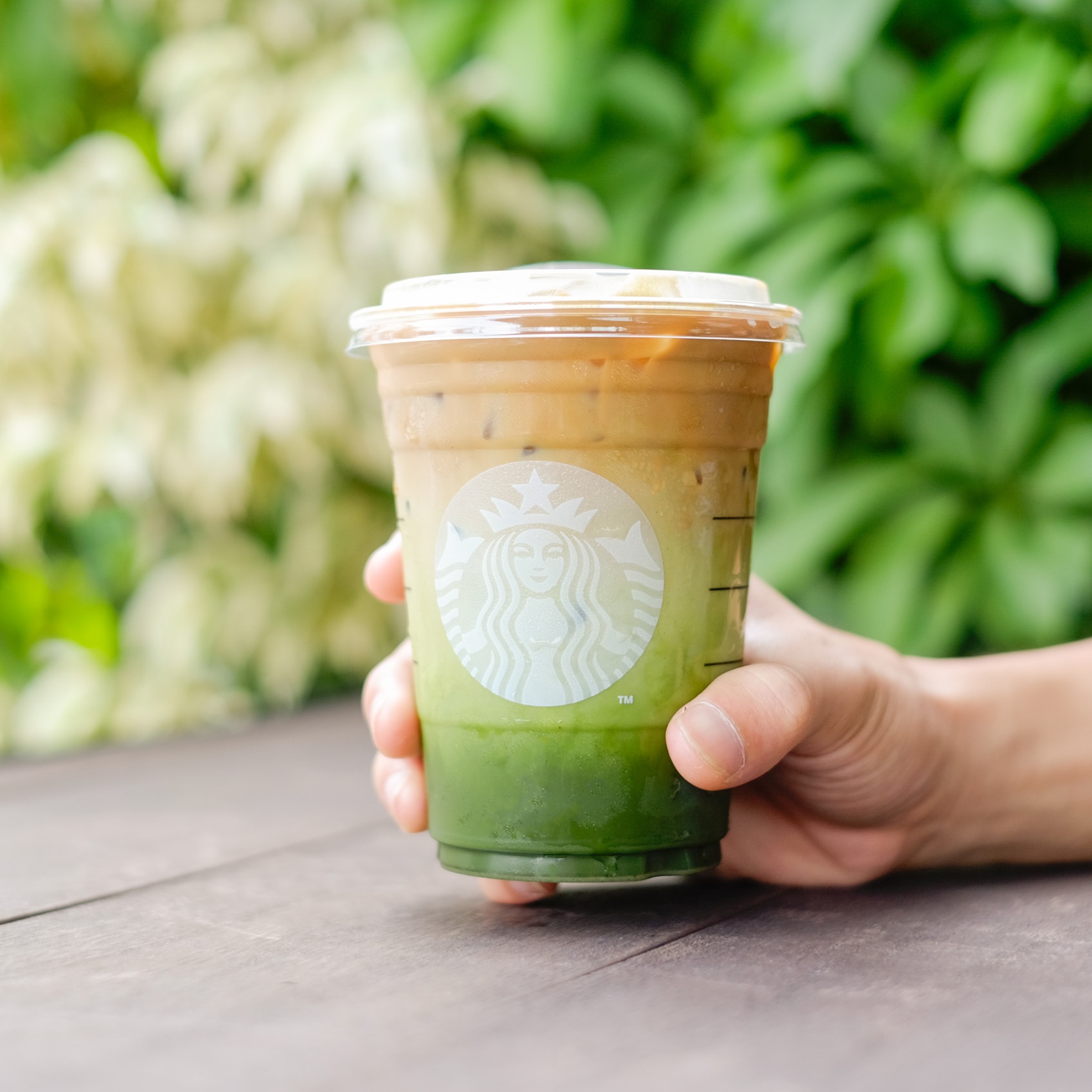starbucks mua 2 tặng 1 tại grabfood
